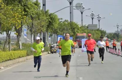 厦门国际马拉松冠军,厦门国际马拉松冠军的奋斗之路与高速方案规划的领航力量 —— 领航款48.13.17的启示,调整细节执行方案_Kindle72.259