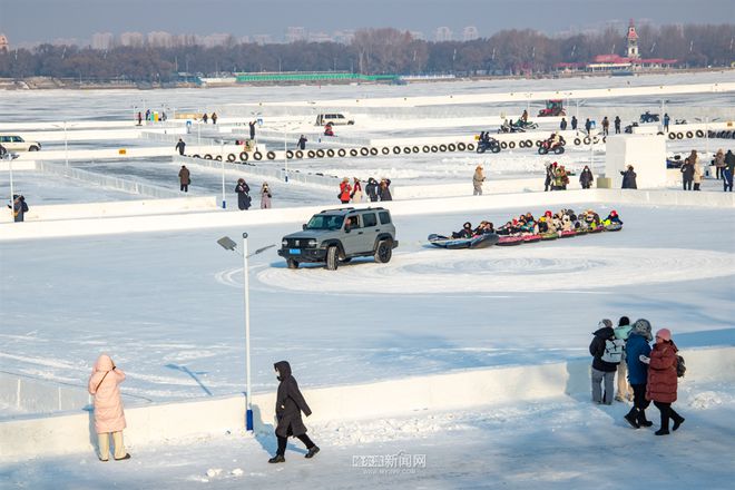 哈尔滨松花江冰雪嘉年华明日试开园